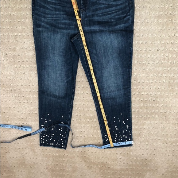Chico’s EUC Women's Blue Jeans with Pearl Embellishments in size 2 or 12 - Picture 6 of 8